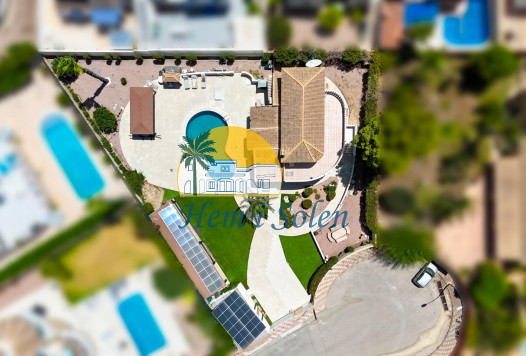 Återförsäljning - Villa -
Torrevieja - La Siesta - El Salado - Torreta