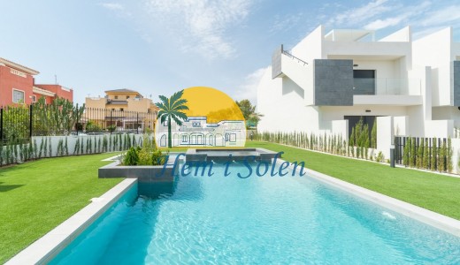  - Nueva construcción  - Torrevieja - Los balcones