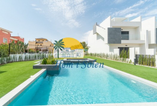 Nueva construcción  -  -
Torrevieja - Los balcones