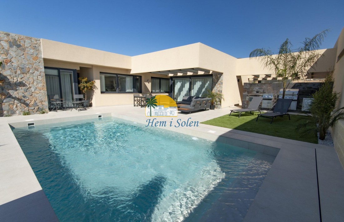 Nueva construcción  - Villa -
BAÑOS Y MENDIGO - Altaona Golf