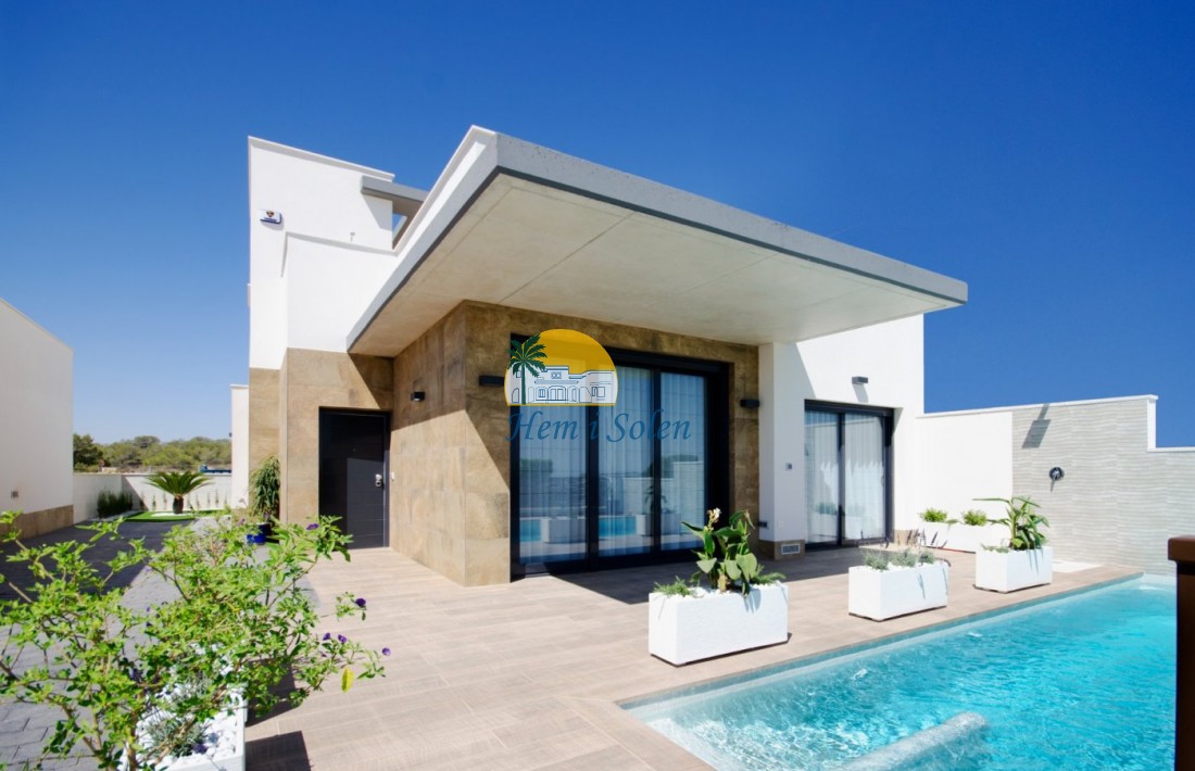 Nueva construcción  - Villa -
San Miguel de Salinas - Cerro del Sol