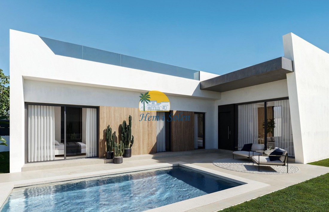 Nueva construcción  - Villa -
San Miguel de Salinas - Pueblo