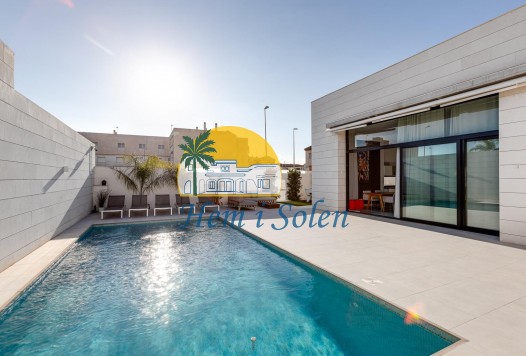 Nybyggd - Villa -
Pilar de la Horadada