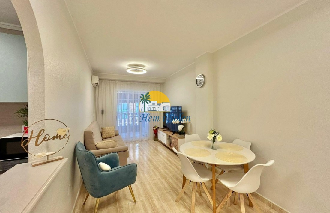 Resale - Apartment -
Torrevieja - Playa del cura