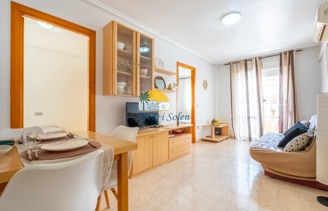 Resale - Apartment -
Torrevieja - Playa del cura