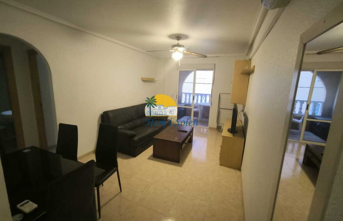 Resale - Apartment -
Torrevieja - zona molino