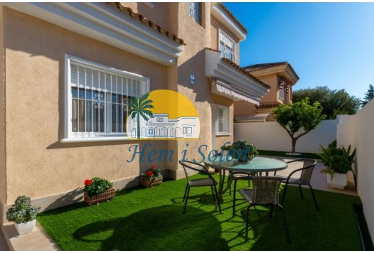 Reventa - Villa -
Punta Prima - Costa Blanca