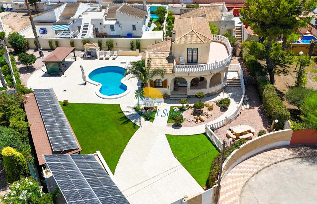Reventa - Villa -
Torrevieja - La Siesta - El Salado - Torreta
