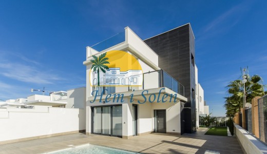 Villa - Nueva construcción  - San Miguel de Salinas - Cerro del Sol