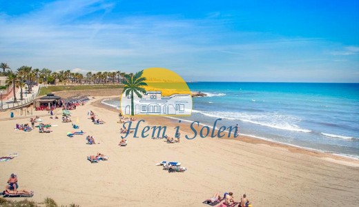 Reventa - Apartamento -
Alicante - Campoamor