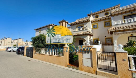 Resale - Townhouses -
Punta Prima - Lomas de Cabo Roig