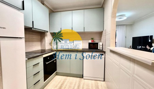 Återförsäljning - Lägenhet -
Torrevieja - Playa del cura