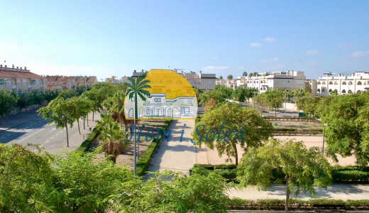 Återförsäljning - Bungalow -
Pilar de la Horadada - Mil Palmeras