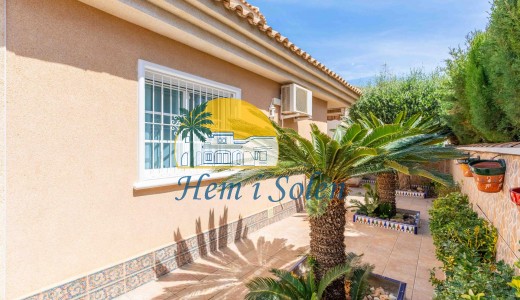 Reventa - Villa -
Orihuela Costa - Punta Prima
