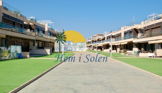 Reventa - Bungalow -
Pilar de la Horadada - Mil Palmeras