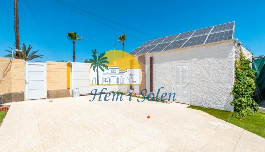 Återförsäljning - Villa -
Torrevieja - La Siesta - El Salado - Torreta