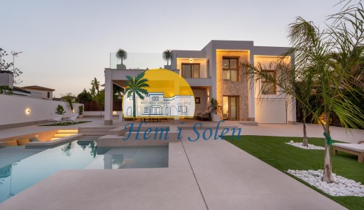 Nueva construcción  - Villa -
Orihuela Costa - Campoamor