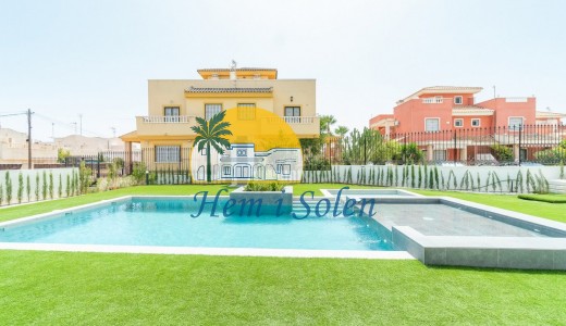 Nueva construcción  -  -
Torrevieja - Los balcones