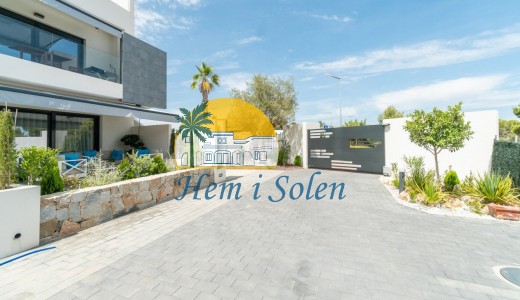 Nueva construcción  -  -
Torrevieja - Los balcones