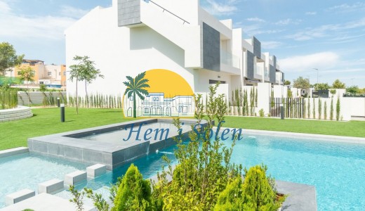 Nueva construcción  -  -
Torrevieja - Los balcones