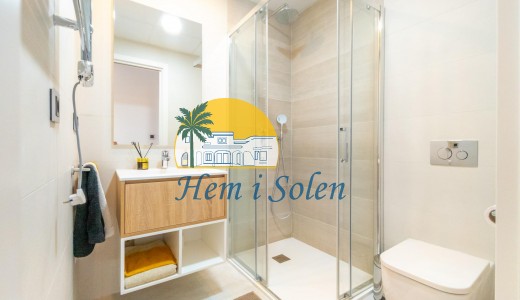 Reventa - Apartamento -
Benidorm - Playa de Poniente