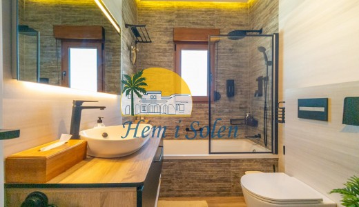 Återförsäljning - Villa -
Torrevieja - La Siesta - El Salado - Torreta