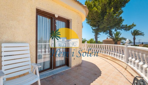 Återförsäljning - Villa -
Torrevieja - La Siesta - El Salado - Torreta