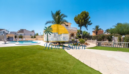 Återförsäljning - Villa -
Torrevieja - La Siesta - El Salado - Torreta