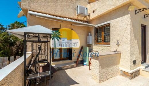 Återförsäljning - Villa -
Torrevieja - La Siesta - El Salado - Torreta