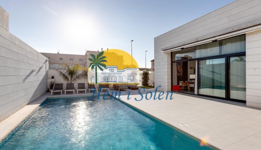 Nybyggd - Villa -
Pilar de la Horadada