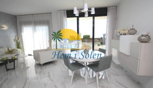Nueva construcción  - Villa -
San Miguel de Salinas - Cerro del Sol