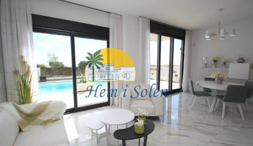 Nueva construcción  - Villa -
San Miguel de Salinas - Cerro del Sol