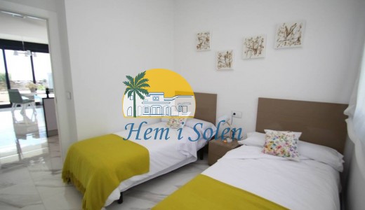 Nueva construcción  - Villa -
San Miguel de Salinas - Cerro del Sol