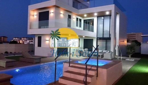 Nybyggd - Villa -
Orihuela Costa - Dehesa de Campoamor