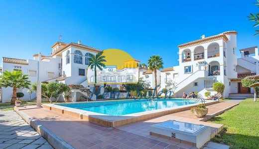 Resale - Townhouses -
Orihuela Costa - Playa Flamenca