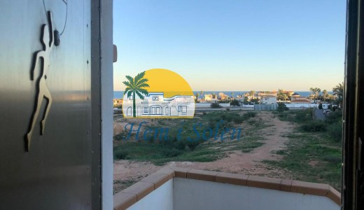 Återförsäljning - Radhus -
Orihuela Costa - Playa Flamenca