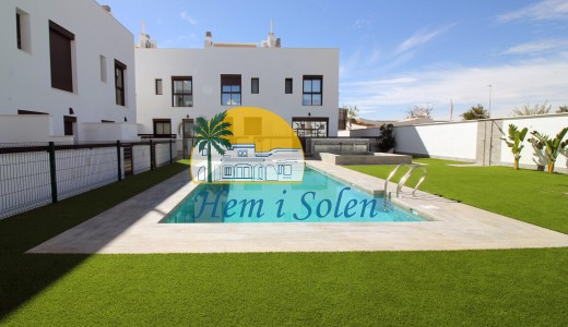 New Build - Town House -
Pilar de la Horadada - parque Andromeda