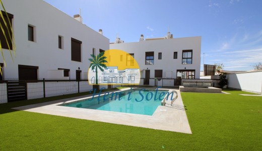 New Build - Town House -
Pilar de la Horadada - parque Andromeda